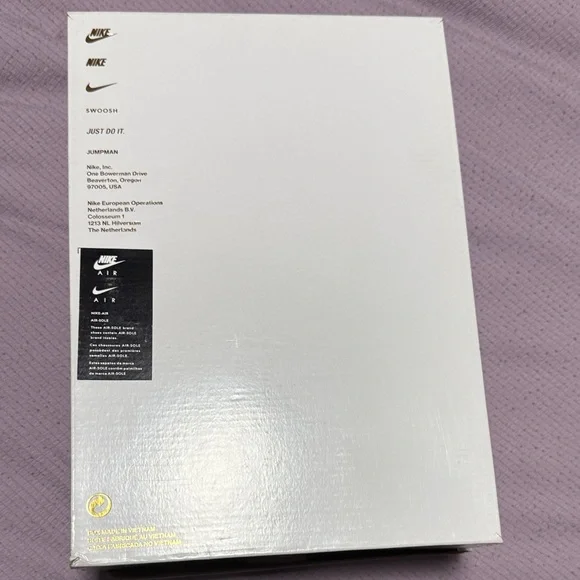 Women’s Air Jordan 1 Mid SE - Picture 13 of 13